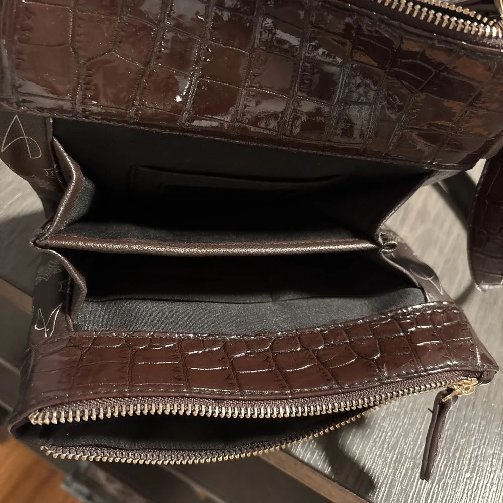 Alfred Durante, Bradford Exchange, Women's Brown Sling Bag‎ 8
